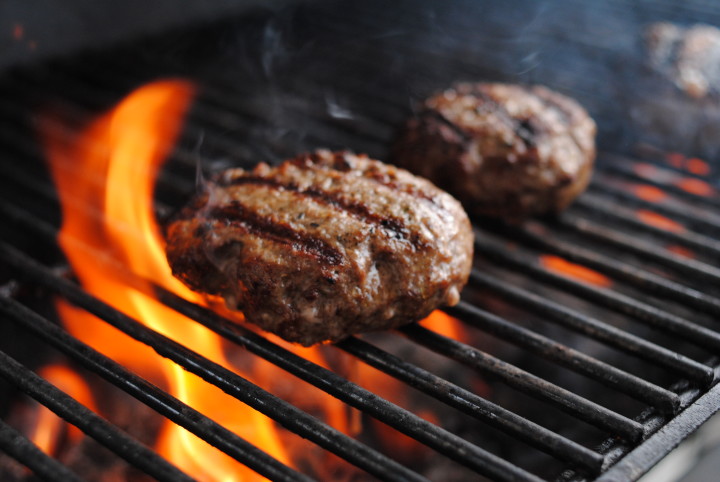 Tips for grilling the perfect, juicy burger on a propane grill - Chicago  Sun-Times